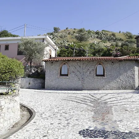 Santa Maria Panzió Gioiosa Ionica